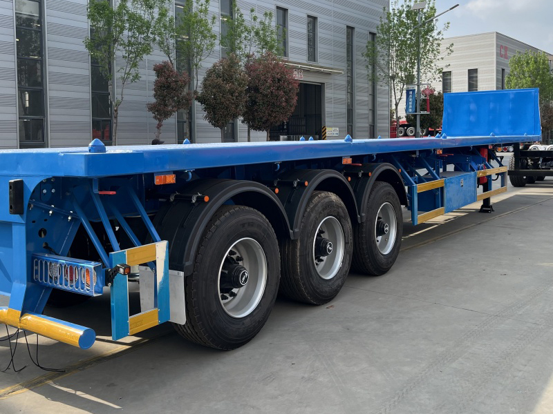 3 Axles Flatbed Semi Trailer for Sale