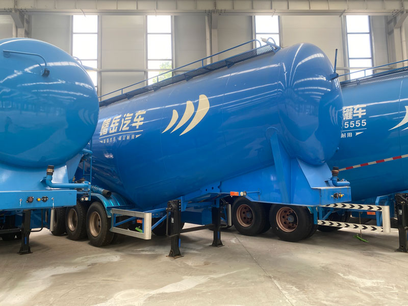 Bulk Cement Trailer for Sale in Costa Rica